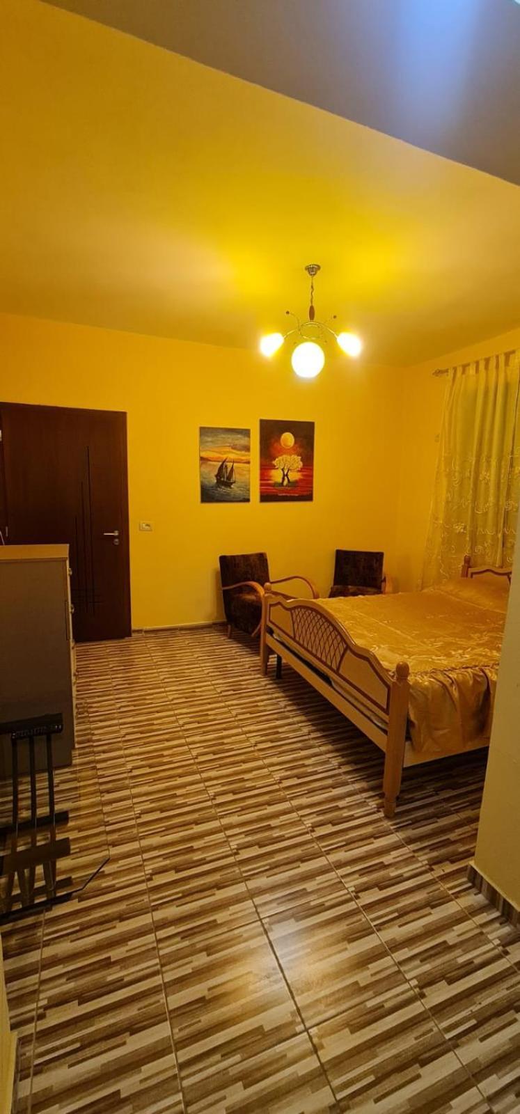Scodrinon Hostel Shkodër Habitación foto